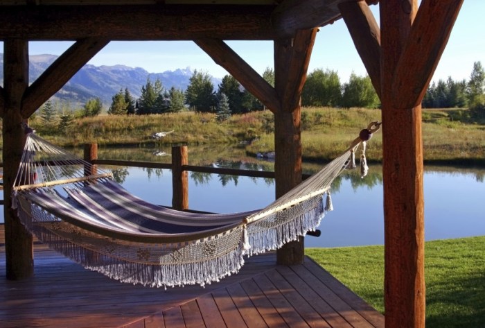 Backyard Hammock Ideas: A Guide to Comfort and Relaxation