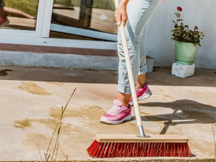 How to clean concrete patio without pressure washer